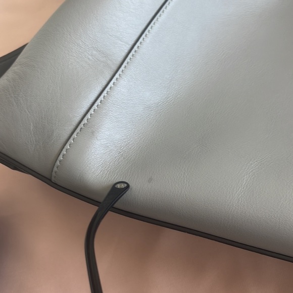 Givenchy Grey Leather Shoulder Bag Antigona - Picture 6 of 9